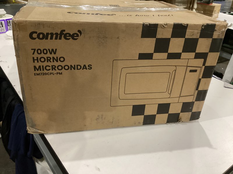 Condition photo showing New/Like New for COMFEE' EM720CPL-PM Countertop Microwave Oven with Sound On/Off, ECO Mode and Easy One-Touch Buttons, 0.7 Cu Ft/700W, Pearl White 0.7 Cu.Ft White