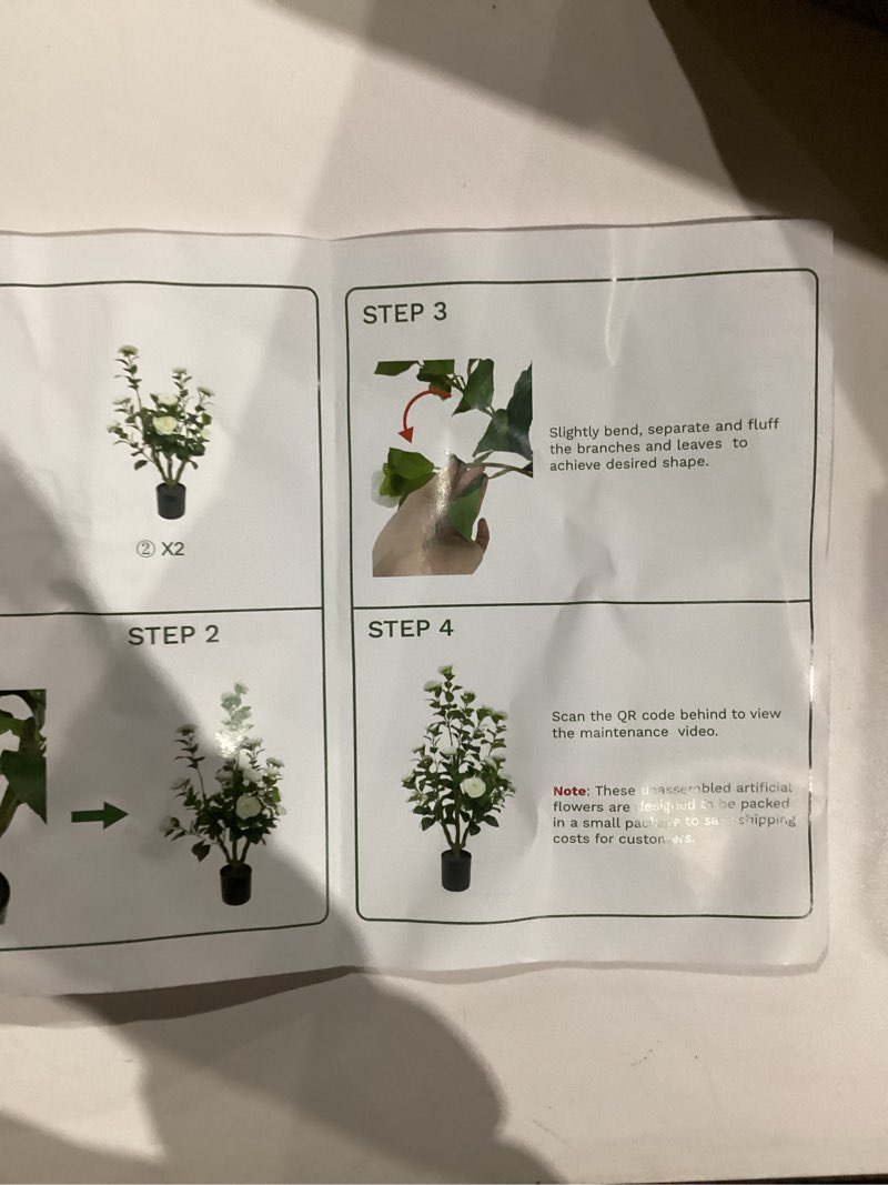 Condition photo showing New/Like New for tree trip