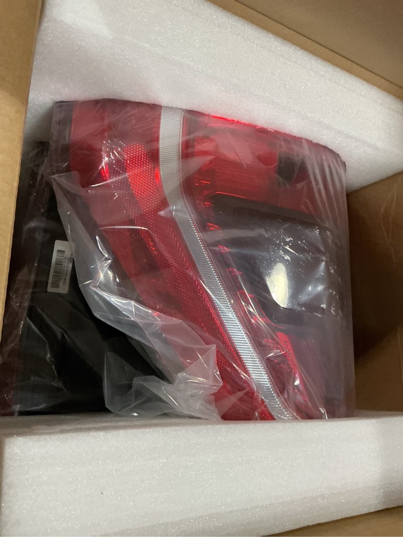 Condition photo showing New/Like New for tail lights w/blind spot assembly compatible with 2021 2022 2023 ford f150, rear light taillights replacement # ml3z13405c ml3z13404c 2021-2023 halogen w/blind
