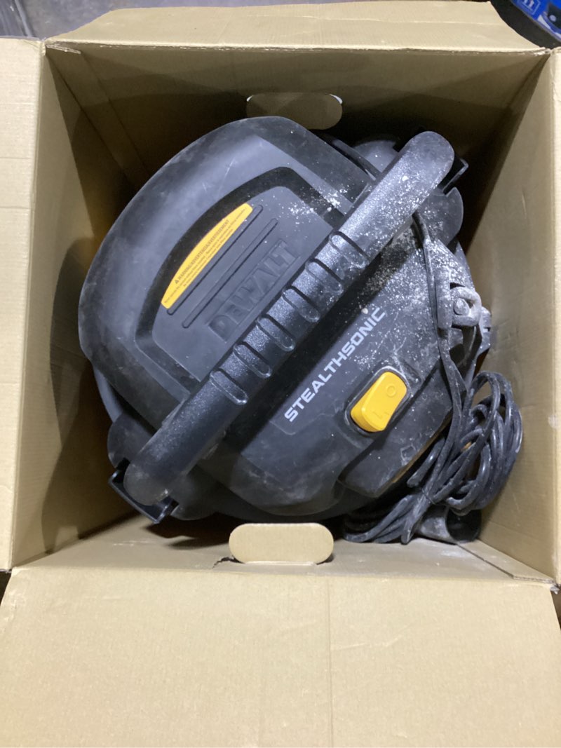 DEWALT Stealthsonic Quiet 12-Gallon 5.5 HP Corded Wet/Dry Shop Vacuum with Accessories