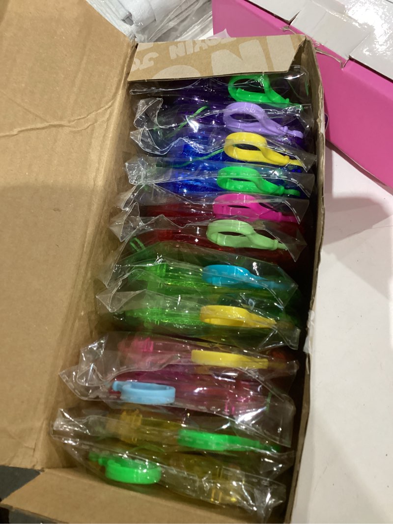 Condition photo showing Good Condition for JOYIN 12 Pcs Mini Magnetic Drawing Board, 6 Different Color Erasable Keychain Drawing Board, Writing Pad for Boys and Girls, Party Favors for Kids 8-12, Classroom Prize, Birthday Goodie Bag Stuffers