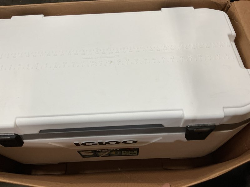 Condition photo showing Good Condition for igloo 100 qt latitude marine ultra white cooler