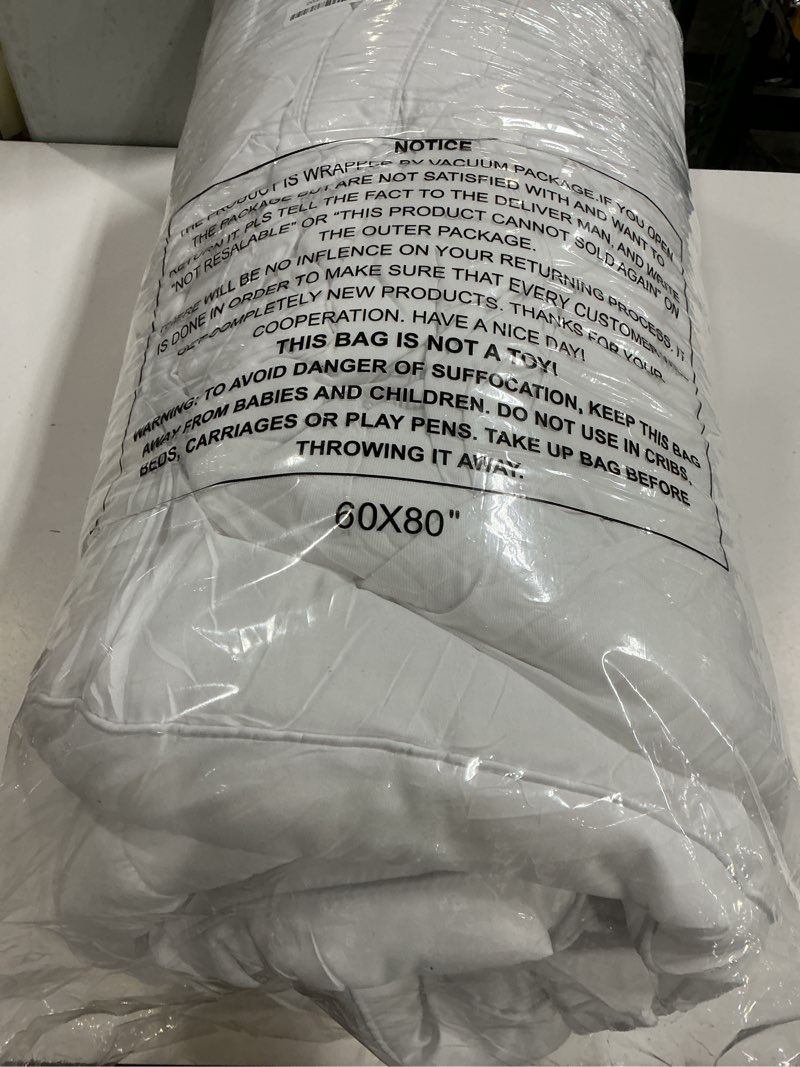 Condition photo showing Good Condition for abene queen size mattress topper for back pain relief, extra thick mattress pad pillowtop, soft plush mattress cover bed topper with deep pocket, overfilled down alternative filling, white white queen