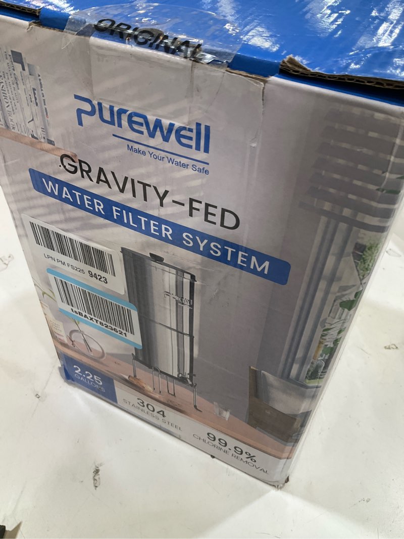 Condition photo showing Good Condition for gravity fed wate filter system