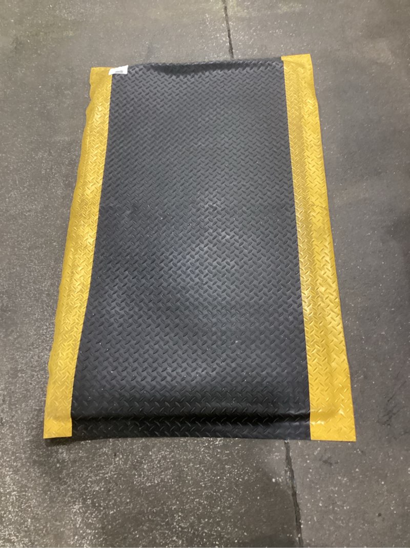 Condition photo showing Good Condition for 3 x 5 ft industrial anti fatigue mats, 15/16 inch thick soft sponge ergonomic mat, nonslip diamond plate work mat, for relieving soreness in the back and legs 60"l x 36"w x 1"th 1