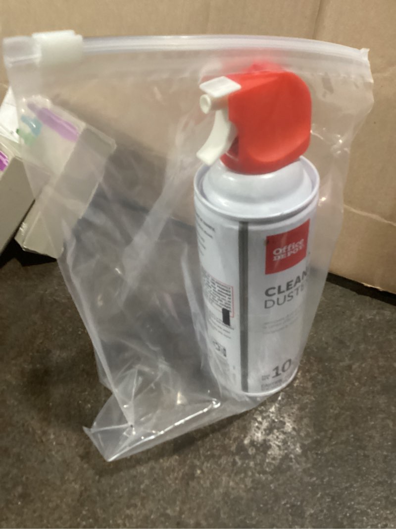 Condition photo showing Good Condition for office depot cleaning duster, 10 oz., od10152