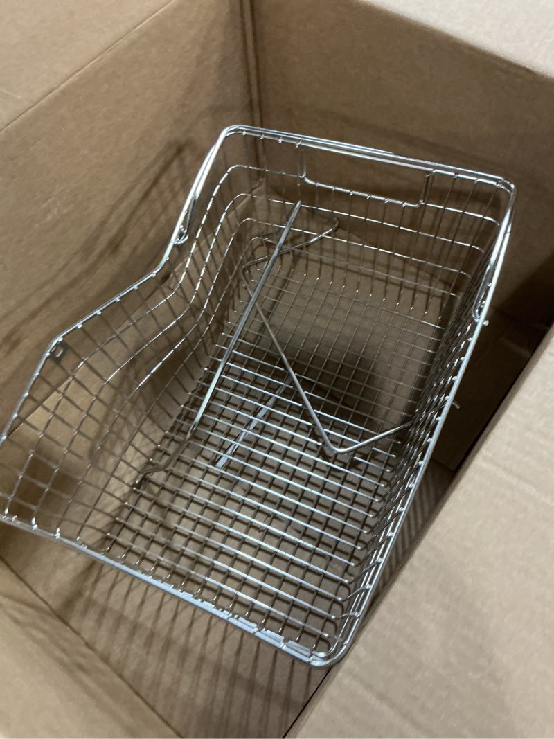 Condition photo showing Good Condition for wire harvest basket, kitchen organizers and storage with foldable handle - 15.0"x9.8"x6.9" portable stainless steel picnic baskets for gathering vegetables,fruits,kitchen,garden,picnic&shopping (1, l) large