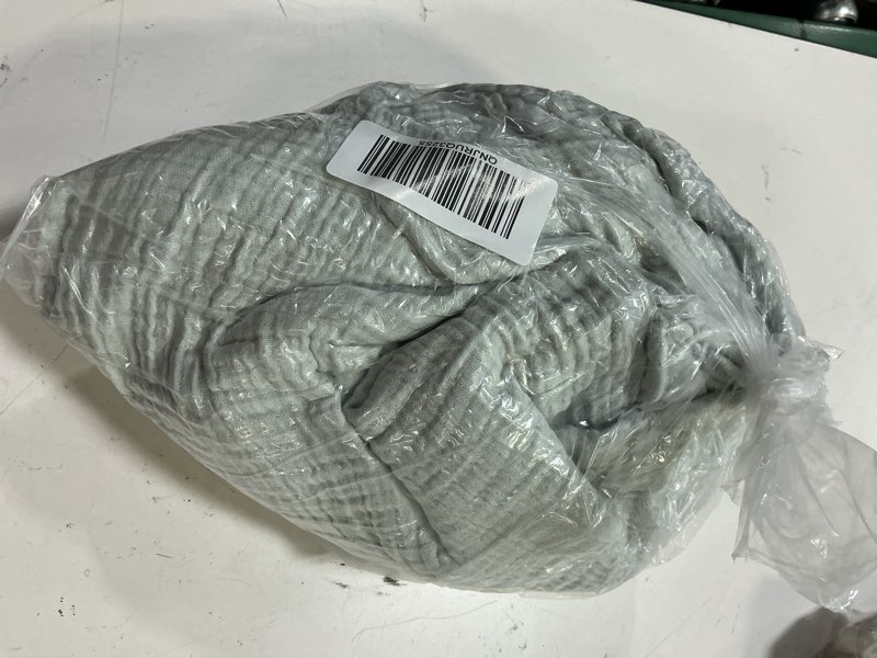 Condition photo showing As Is for organic cotton gauze dream quilt set, king/cal king, light grey