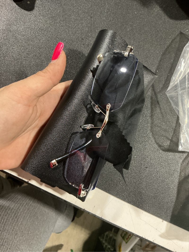 Condition photo showing Good Condition for 2026 New Clarity Blue Glasses, Clarity Smart Focus Blue Glasses, Automatic Adjustment Eye Zoom Reading Glass for Men/Women with Case and Glasses Cloth