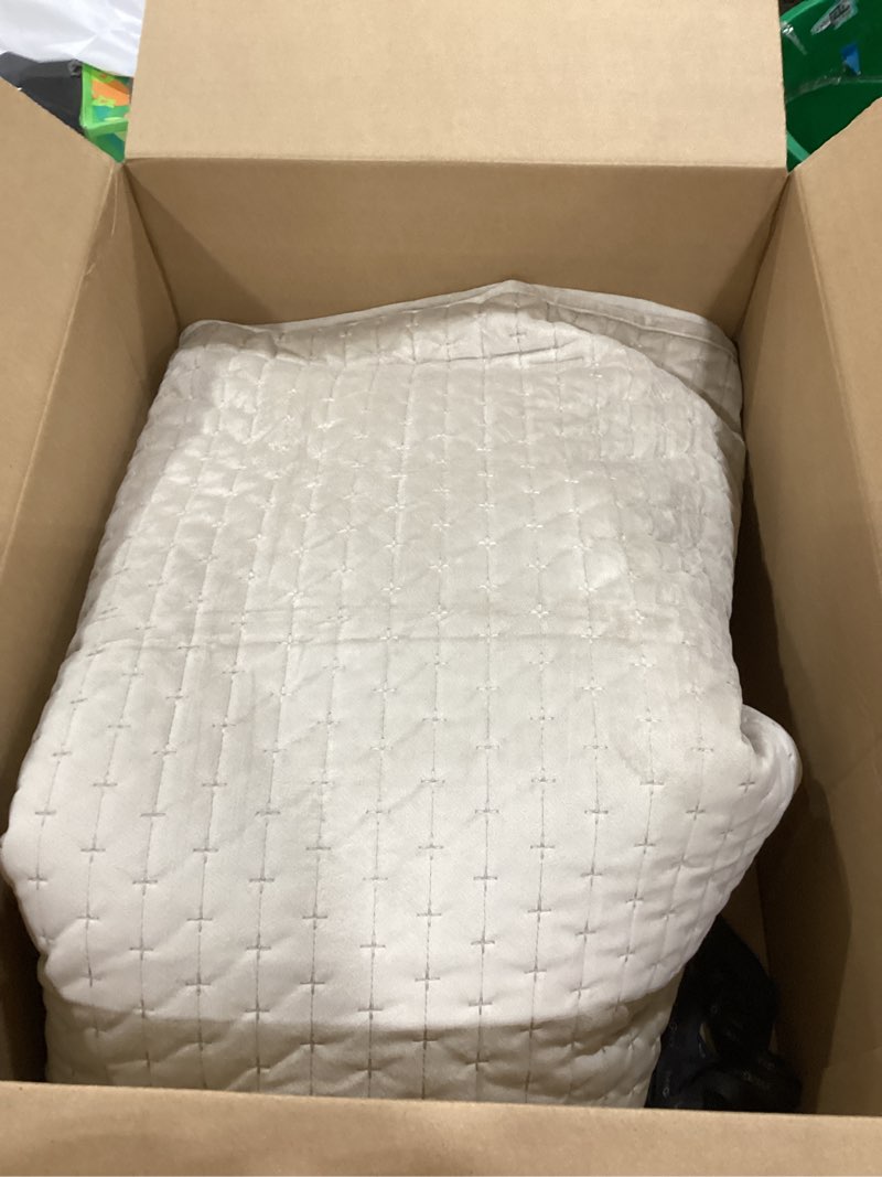 Condition photo showing Good Condition for EVERGRACE Luxury Velvet Quilt Set King Size 3 Piece, Soft Cross-Stitch Velvet Comforter Set with Pillow Shams, Lightweight Coverlet Bedspread Bedding Set for All Seasons, Light Taupe King (104" x 92") Light Taupe