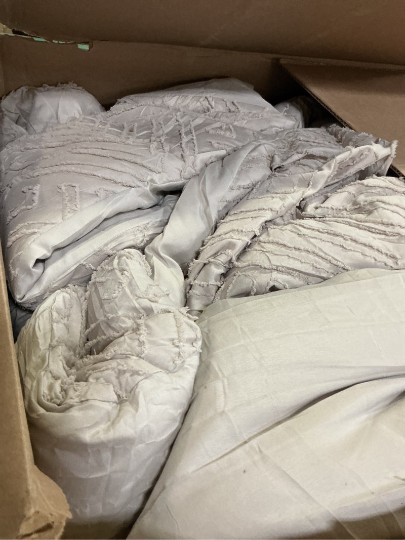 Condition photo showing As Is for Andency Oversized King Comforter 128''x120'', 3 Pieces Oatmeal Boho Bedding Set & Collections, All Season Soft Farmhouse Tufted Fluffy Bed Set (1 Comforter, 2 Pillowcases)