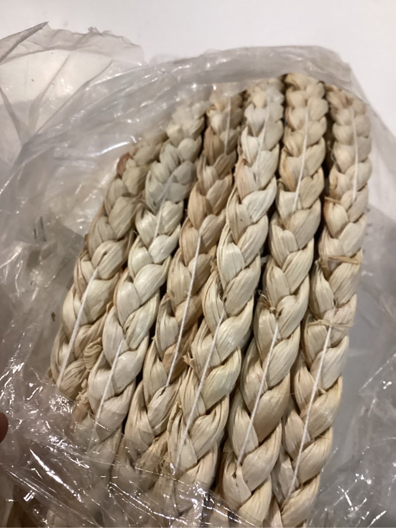 Condition photo showing Good Condition for 6 pack woven placemats,round corn husk weave placemat braided rattan tablemats 14.9\" ntural