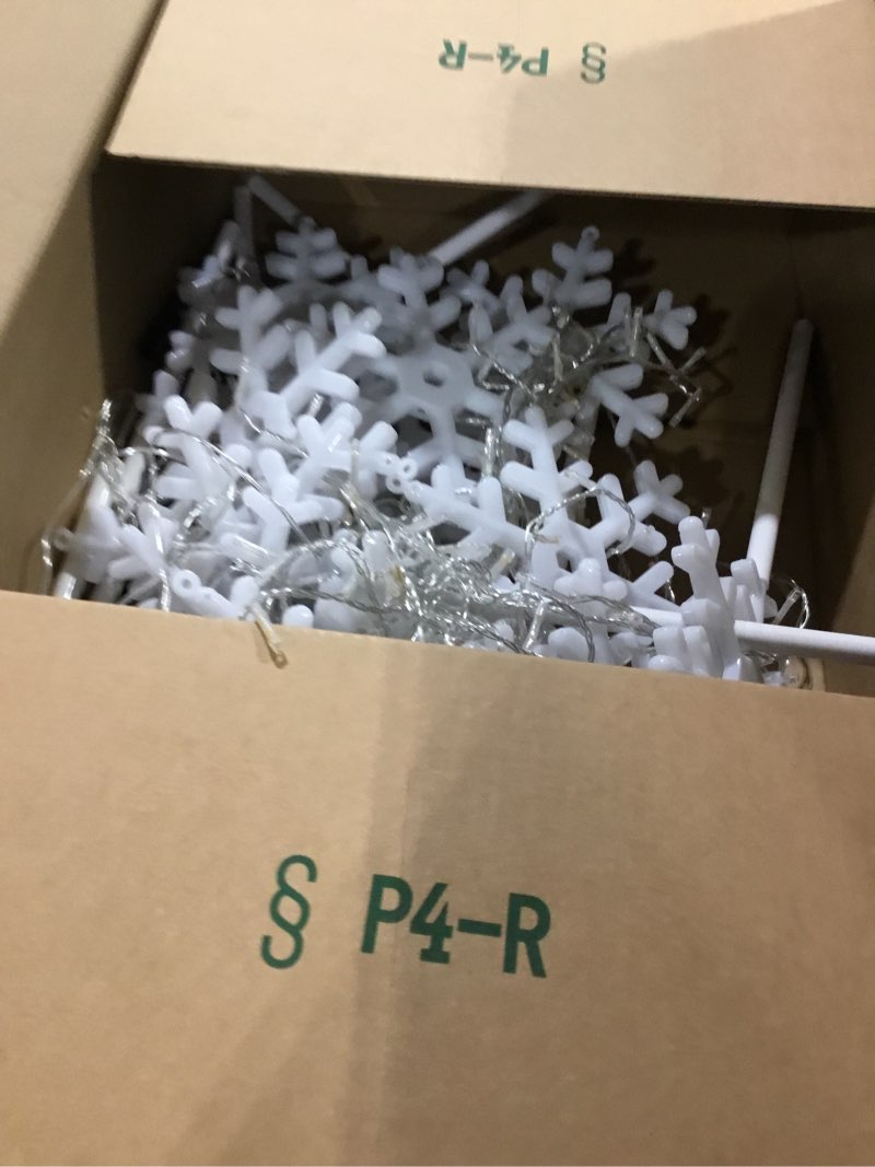 Condition photo showing As Is for Christmas Snowflake Pathway Lights Outdoor 10 Pack Waterproof Snowflake Light 8 Lighting Modes Xmas Walkway Marker Lights LED Stake Sidewalk Light for Christmas Decorations Outdoor Garden Patio Yard 10 Pack White