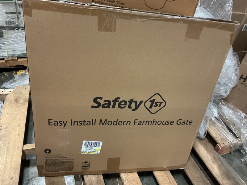 Condition photo showing New/Like New for easy install 28 in. h modern farmhouse child safety gate