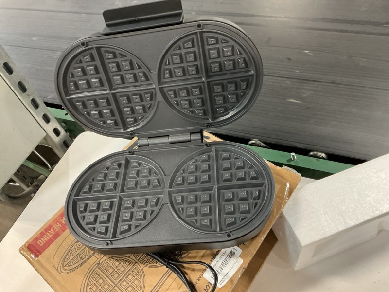 Condition photo showing New/Like New for baker’s friend double belgian waffle maker thick, 2 x 6” round waffle maker, belgium waffle iron, waflera electrica with non-stick plates, 1200w, perfect for kids & family breakfast, graphite belgian waffle maker (graphite)