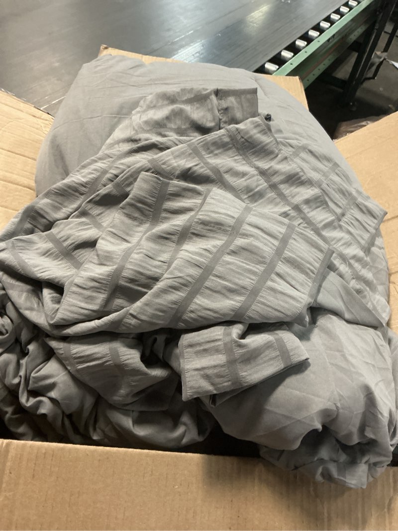 Condition photo showing As Is for Madison Park Essentials Striped Duvet Cover Set King, Modern Minimalist Bedding Set with Premium Jacquard Stripe, 3 Pieces Duvet Cover Reversible with Zipper Closure & Corner Ties,Blue/Grey Blue/Grey King