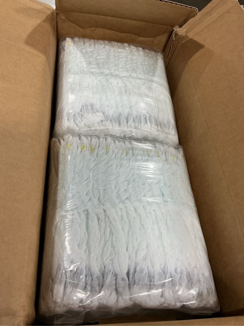 Condition photo showing New/Like New for pampers swaddler 360 disposable baby diapers - size 5 - 92ct
