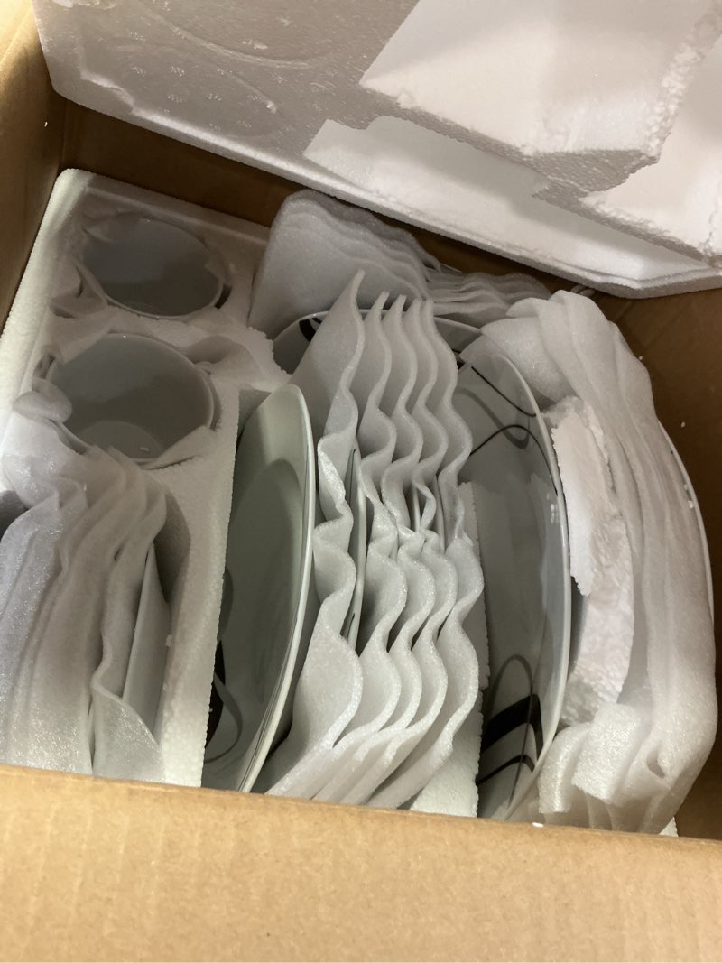 Condition photo showing Good Condition for veweet, series fiona, 30-piece dinnerware sets for 6, white dishes set with black and gray stripes, porcelain dinner set including dessert plates, soup plates, dinner plates, cups & saucers fiona 30-piece