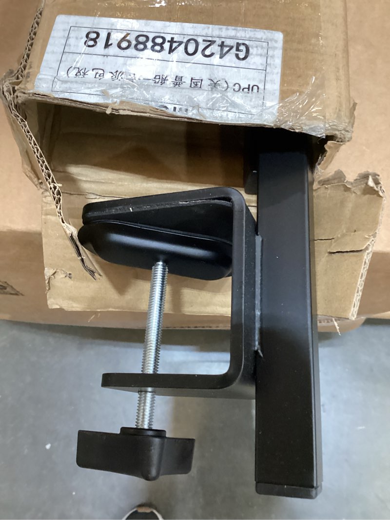 Condition photo showing Good Condition for dog grooming arm for table, m size, adjustable 42" height & 31"–43" width, h-shape stable grooming stand, clamp fits up to 2.76", with hammock & 2 nooses for home grooming & nail trimming m hammock (leg spacing: 4.7–11.5?)