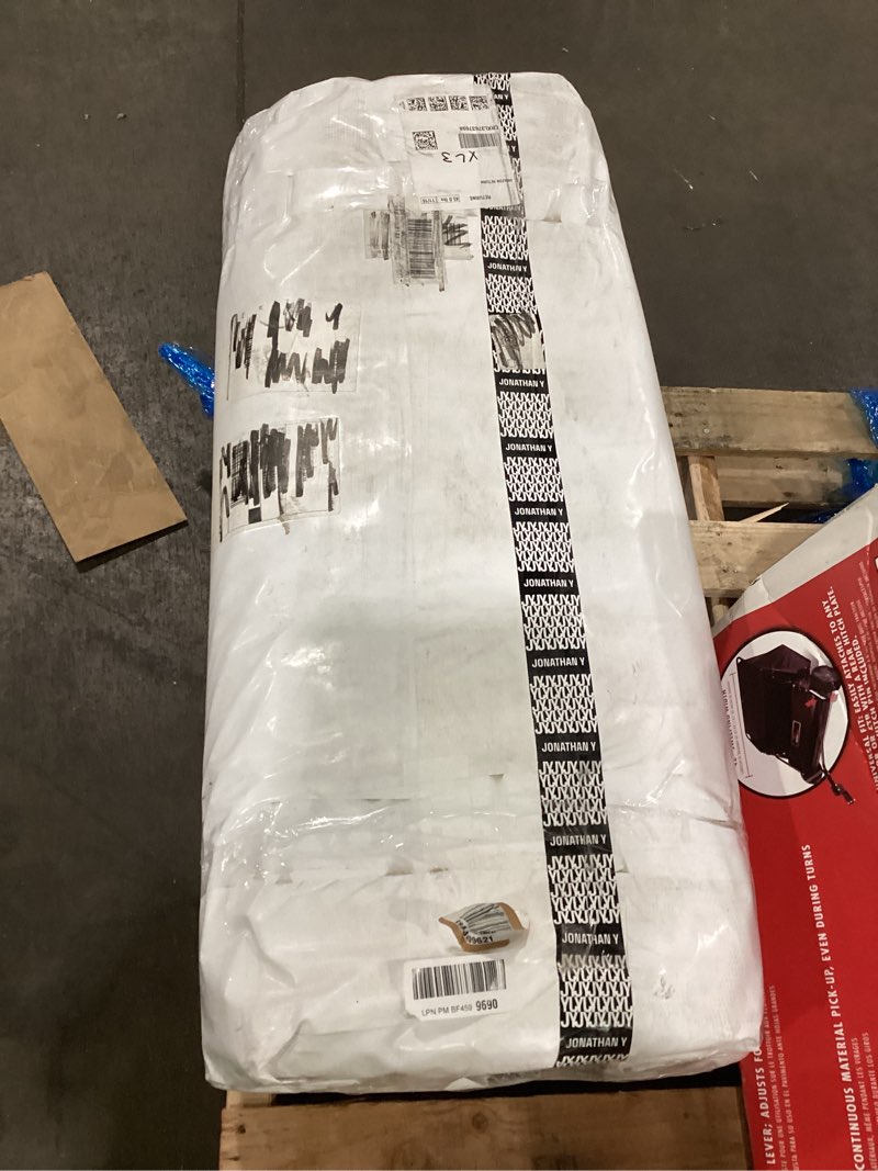 Condition photo showing New/Like New for JONATHAN Y Haze Solid Low-Pile Orange Indoor Area Rug 9x12, Coastal,Bohemian,Minimalist,Classic, Easy-Cleaning for Living Room,Bedroom,Kitchen,Pet Friendly,Non-Shedding (SEU100M-9) Orange 8'8" x 12' (Rectangular)