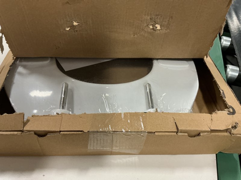 Condition photo showing Good Condition for Commercial Heavy Duty Open Front Toilet Seat Without Cover, Thickened Material, Never Loosen, ELONGA