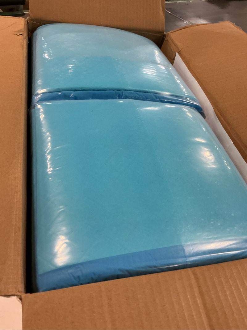 Condition photo showing Good Condition for Four Paws Wee-Wee Superior Performance Pee Pads for Dogs with Runoff Barrier Edge Guard Protection, Puppy & Dog Potty Training Pads, Housebreaking Supplies, 28" x 34" (75 Count) 75.0