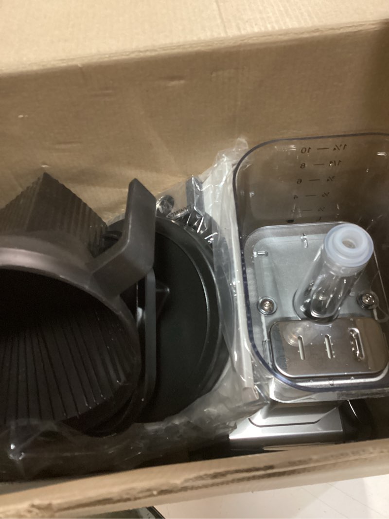 Condition photo showing Good Condition for Technivorm Moccamaster 79312 KBGT Coffee Brewer, 40 oz, Polished Silver Polished Silver Coffee Brewer