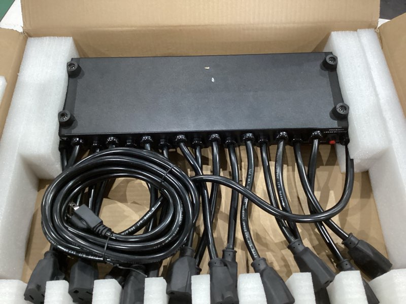 Condition photo showing Good Condition for pyle 19 outlet 1u 19" rackmount pdu power distribution supply center conditioner strip unit surge protector 15 amp circuit breaker 4 usb multi device charge ports 15ft cord, black - pco865 power pig tales