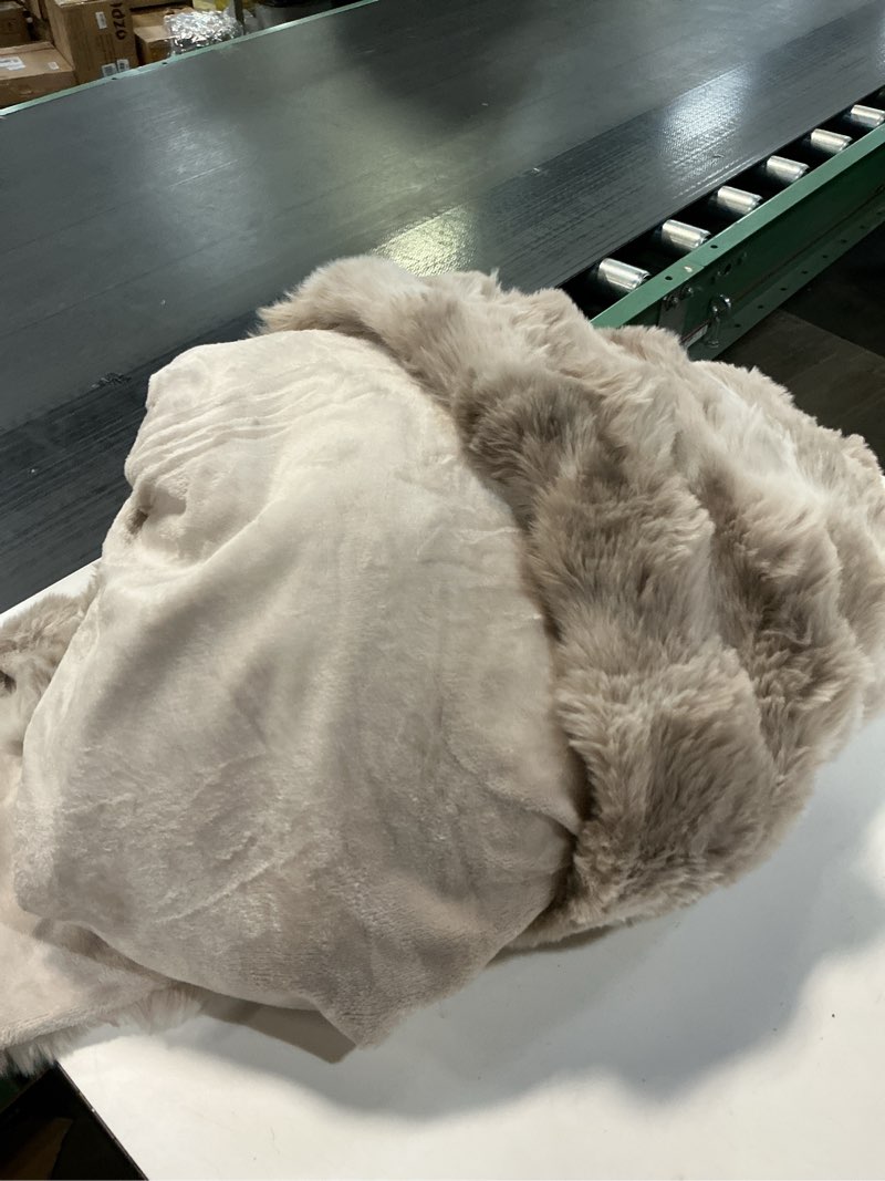 Condition photo showing As Is for Comelady Faux Rabbit Fur Throw Blanket,Soft Fluffy Thick Bubble Blanket for Couch Bedroom Living Roo
