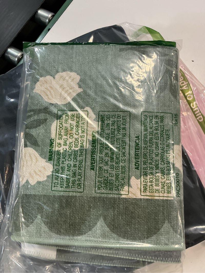 Condition photo showing Good Condition for front door mat indoor entrance - 2x4.3 ft floral washable layered doormat outdoor entrance porch rug non-slip sage green boho runner rug for kitchen hallway bedroom laundry room porch decor flower - green 2' x 4'3" (rectangular)