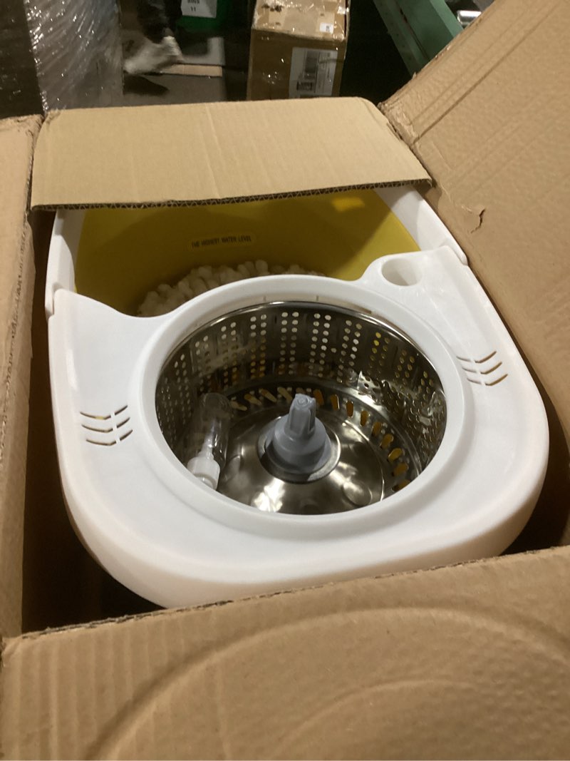 Condition photo showing Good Condition for Simpli-Magic 79193 Spin Mop 4 Heads Included, Basic, Blue