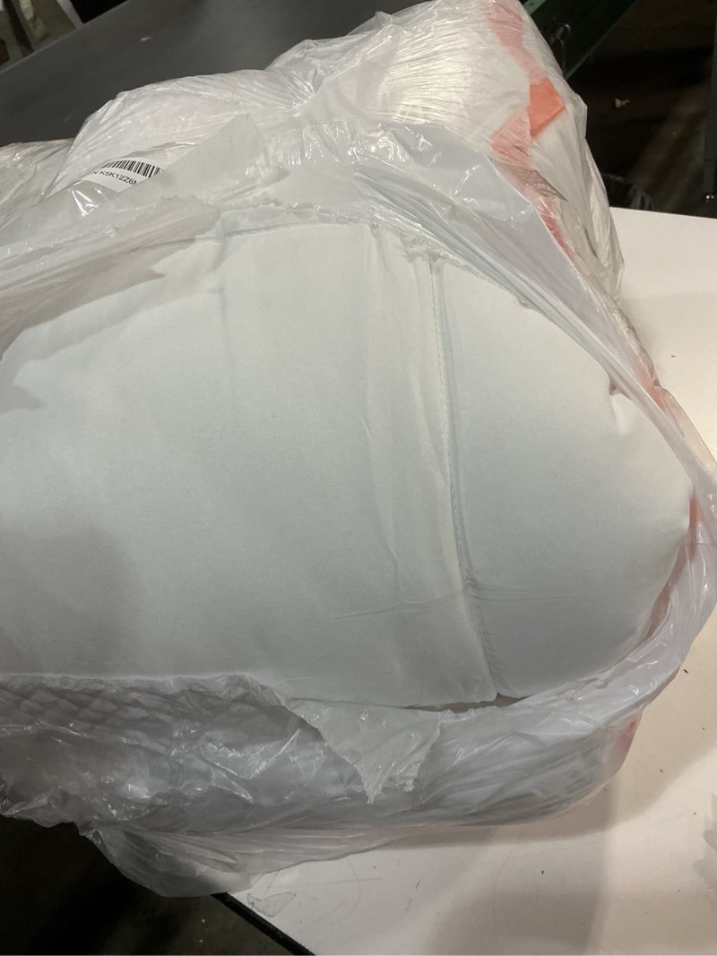 Condition photo showing As Is for ABENE Queen Size Mattress Topper for Back Pain Relief, Extra Thick Mattress Pad Pillowtop, Soft Plush Mattress Cover Bed Topper with Deep Pocket, Overfilled Down Alternative Filling, White White Queen