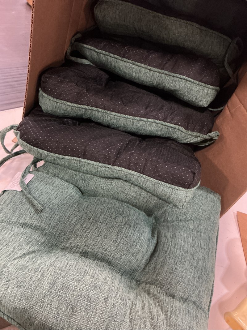 Condition photo showing Good Condition for ipynbap chair cushions for dining chairs set of 6, kitchen chair cushions, chair pads with ties non slip backing, christmas room decor, tufted memory foam seat cushion 6 pack, 15.5x15.5x4, dark