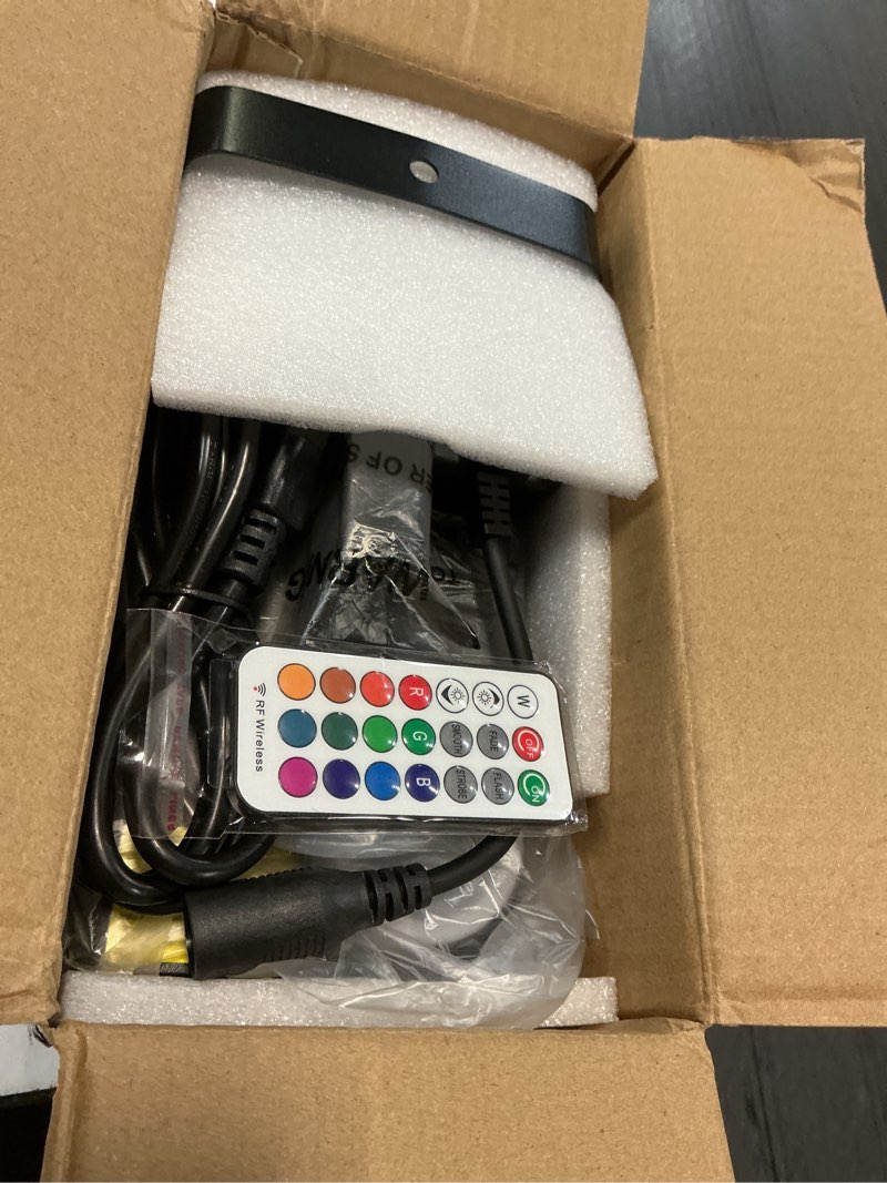 Condition photo showing Good Condition for agptek fog machine, smoke machine with 13 colorful led lights effect, auto mode 4000cfm fog with 1 wired receiver and 2 wireless remote controls, perfect for wedding, halloween, party and stage effect