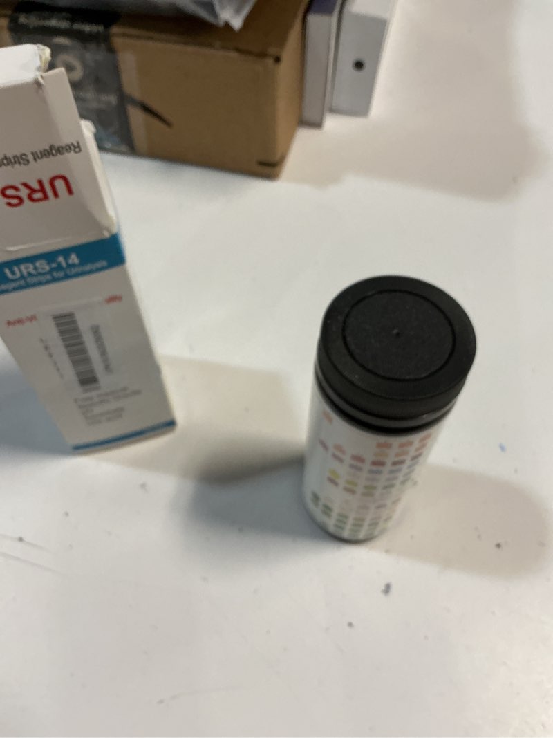 Condition photo showing New/Like New for Urine Test Strips 14 Parameters 100 Count