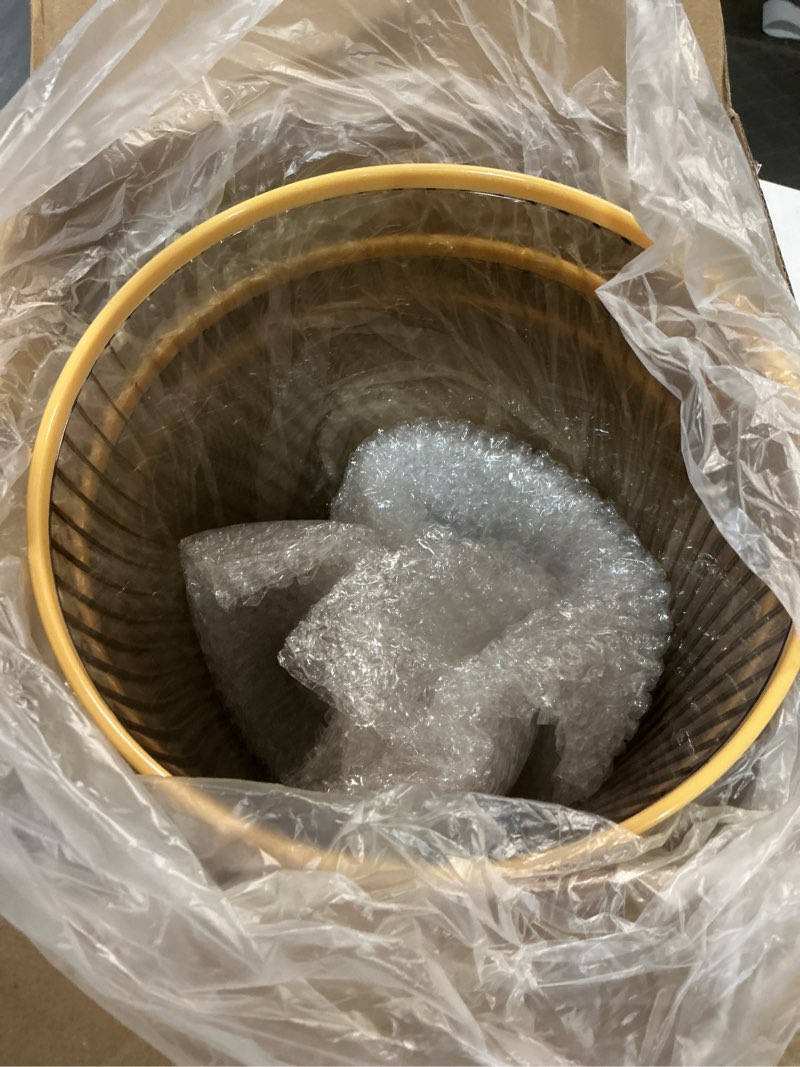 Condition photo showing Good Condition for Honeydak 4 Pack Gold Garbage Can Lightly Threaded Trash Can Plastic Vertical Gold Translucent Trash 12l Large Capacity for Bathroom Bedroom Office Decorative 8. 39 x 9. 84 Inch 4 Gold