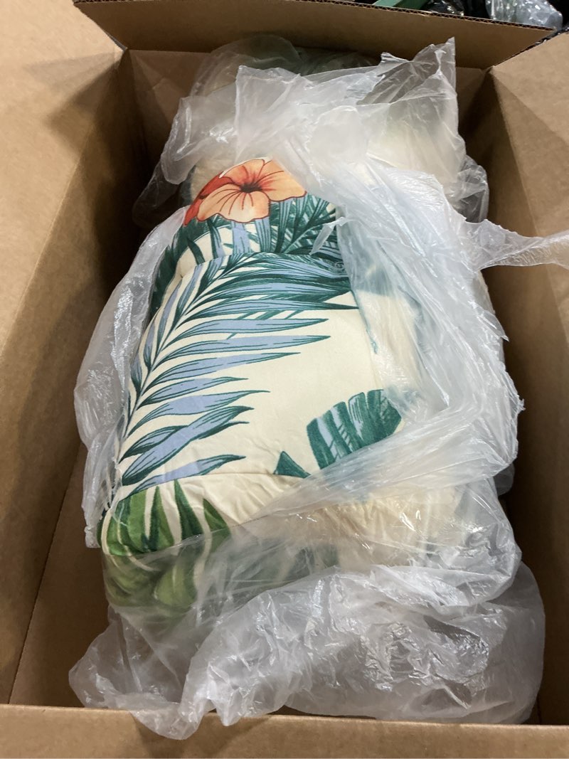 Condition photo showing Good Condition for Outdoor Chair Cushions Waterproof Floral Tufted Lawn Wicker Chair Cushion for Patio Furniture Indoor Rocking Chair Pad 41.7"*20.8"*3.5" Hawaii Hawaii 41.7"*20.8"