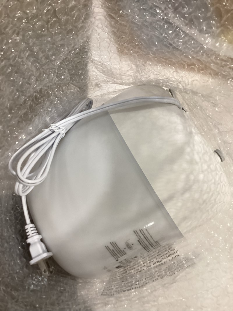 Condition photo showing Good Condition for clarston 2l cool mist humidifier for bedroom with 360° adjustable nozzle, high and low mist levels, ultra-low noise, light-off, no bpa, auto shut off, ideal baby humidifier with easy top filling