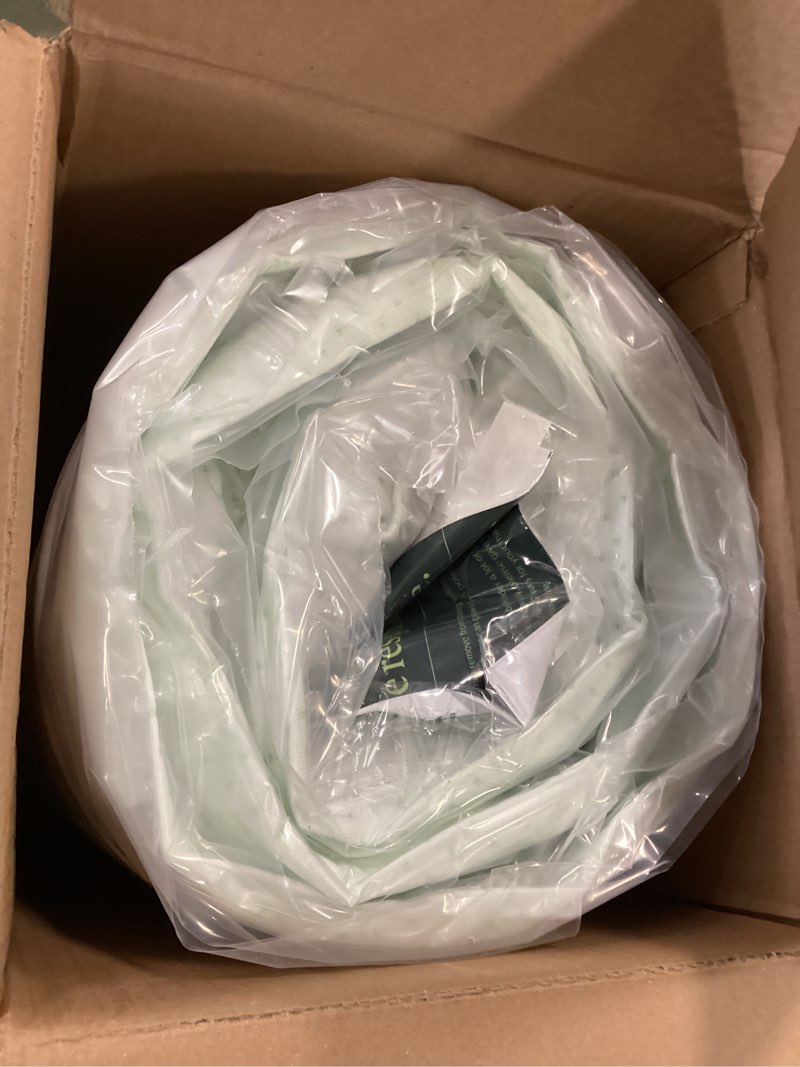 Condition photo showing Good Condition for ZINUS 6 Inch 75" x 30" (Narrow Twin) Green Tea Memory Foam Mattress [New Version], Fiberglass free, Medium Firm Feel, Zoned Pressure Relief, Certified Safe Foams & Fabric, Mattress in A Box White 75" x 30" 6" New Small Box