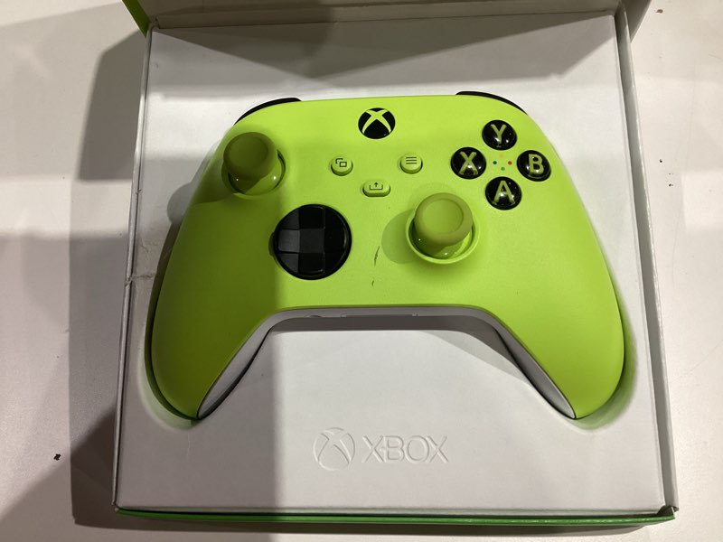 Condition photo showing Good Condition for Xbox Core Wireless Gaming Controller – Electric Volt Series X|S, One, Windows PC, Android, and iOS