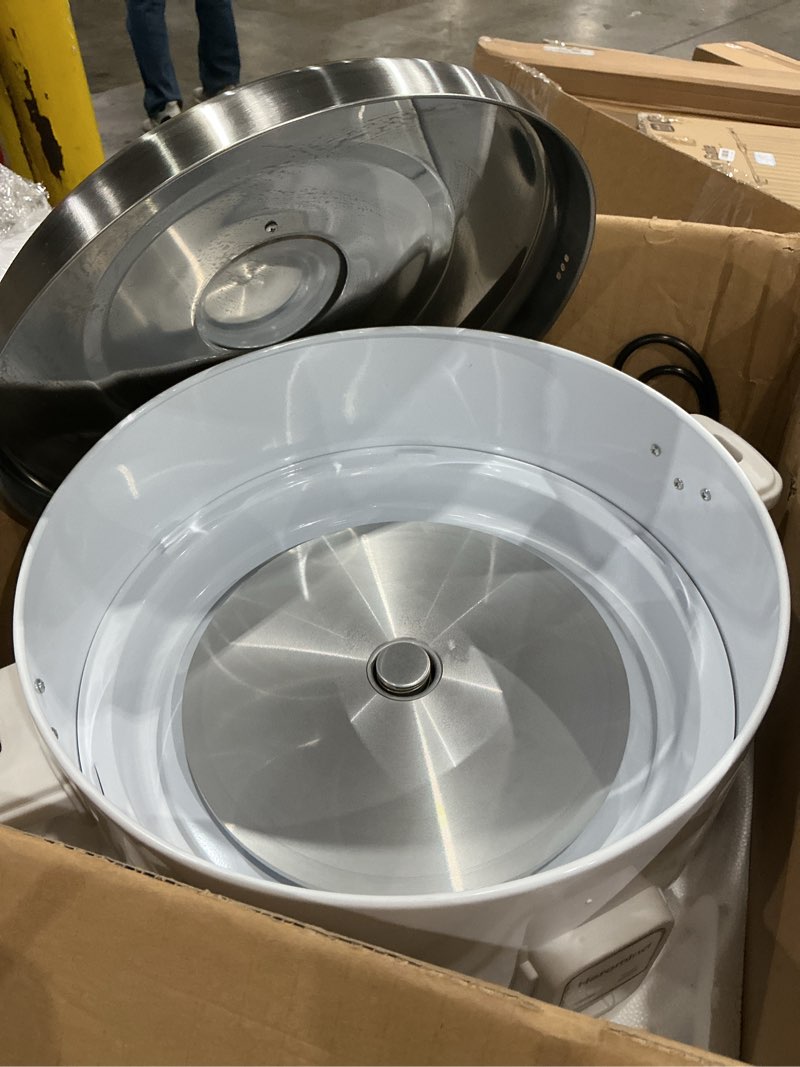 Condition photo showing As Is for item incompleted// commercial rice cooker, 90-cup rice cooker, 16qt / 18 l large rice cooker with nonstick inner pot, fast cooking and auto keep warm, with rice cup and paddle, easy to clean, 1950w 18l