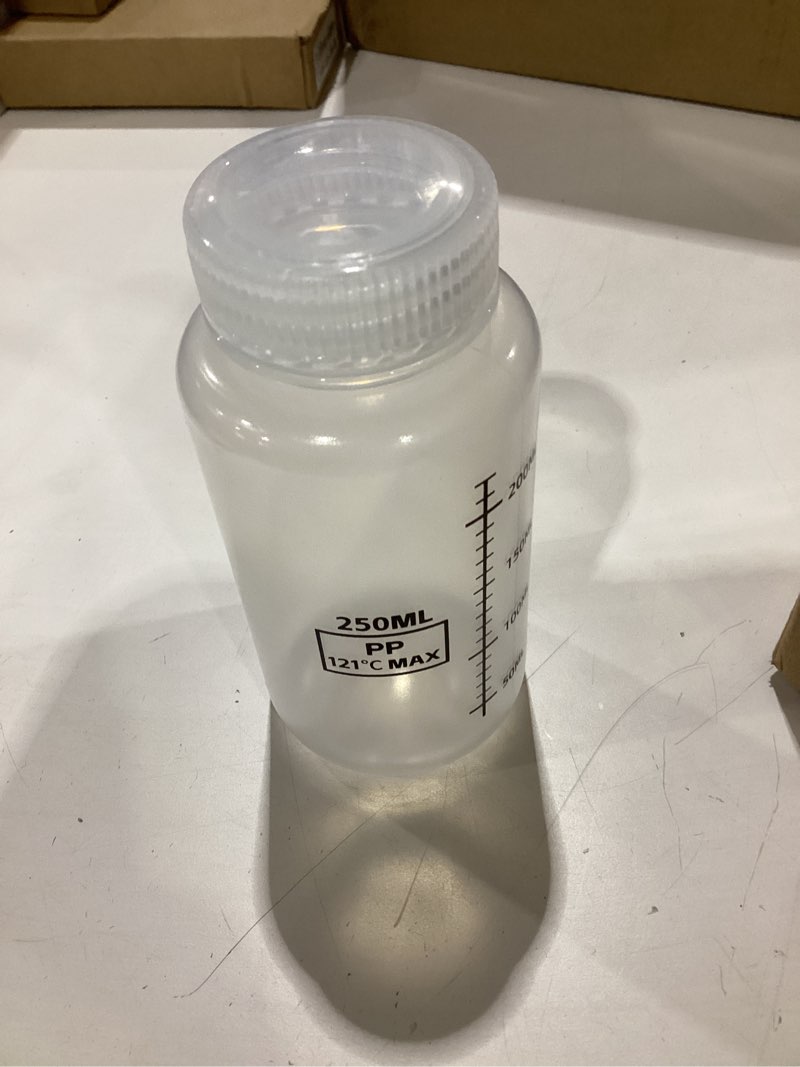 Condition photo showing Good Condition for tatuo 12 pcs 8oz 250 ml plastic sample bottles with screw cap, liquid containers with lid for lab reagent sample medicine pill water storage, travel bottles(clear,wide mouth-dark scale) wide mouth-dark scale 8 oz 250 ml clear