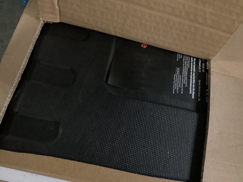 Condition photo showing Good Condition for VEVOR 12 Ton Porta Power Kit, Hydraulic Ram with Pump with 4.6 ft/1.4 m Oil Hose, Portable Hydraulic Jack with Storage Case for Automotive, Garage, Farm, Mechanic (26455 LBS)