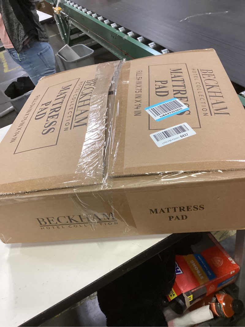 Condition photo showing New/Like New for Beckham Hotel Collection Full Size Hybrid Mattress Protector & Pad - Extra Padded, Thick, Plush, & Fitted Mattress Topper for Bed - Quilted Pillow Top Mattress Cover