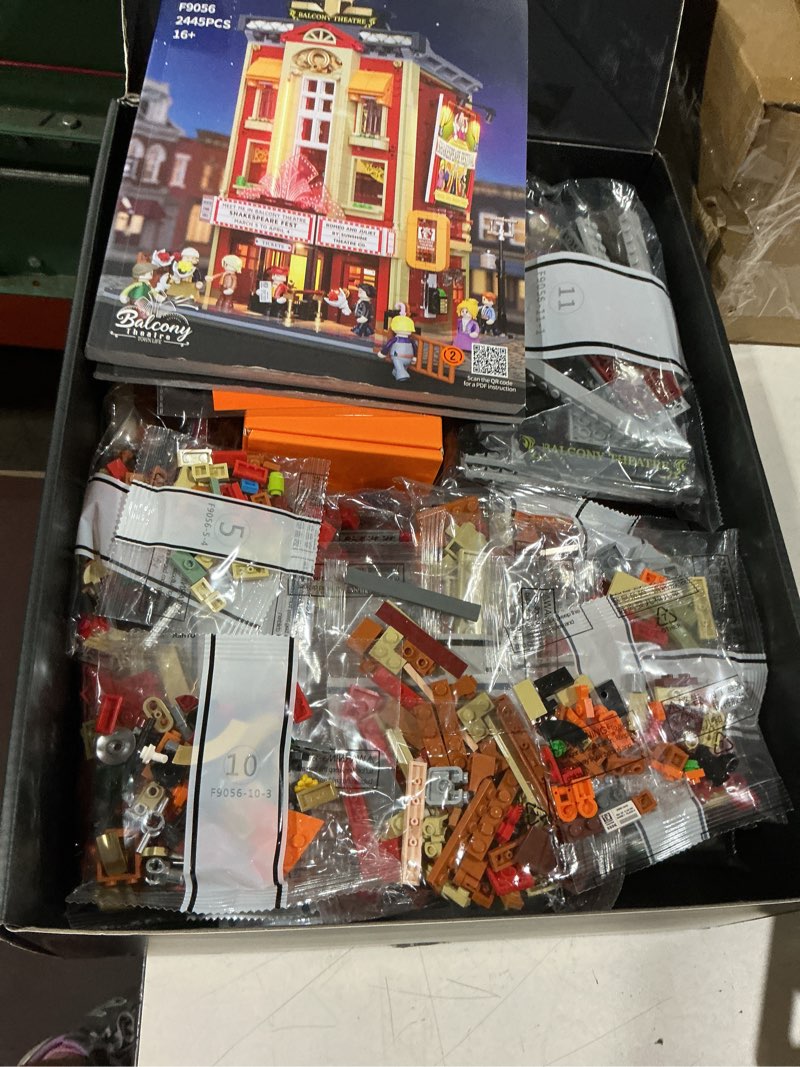 Condition photo showing Good Condition for funwhole balcony-theatre lighting building-bricks set - city town creator house with led light multi-form modular collectible display kit 2445 pcs for adults and movie lovers