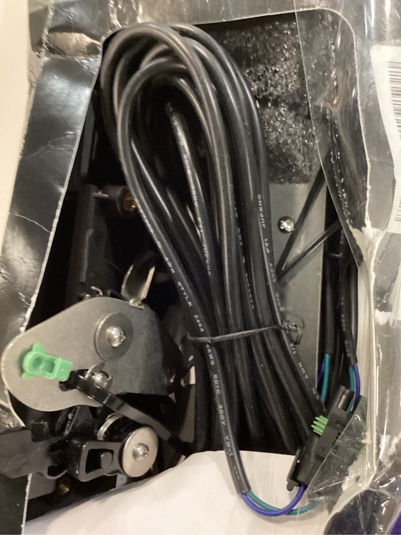 Condition photo showing Good Condition for pop & lock – power tailgate smart lock combo with bolt technology for toyota tacoma, fits 2005 to 2015 models (oem color black, pl8540)