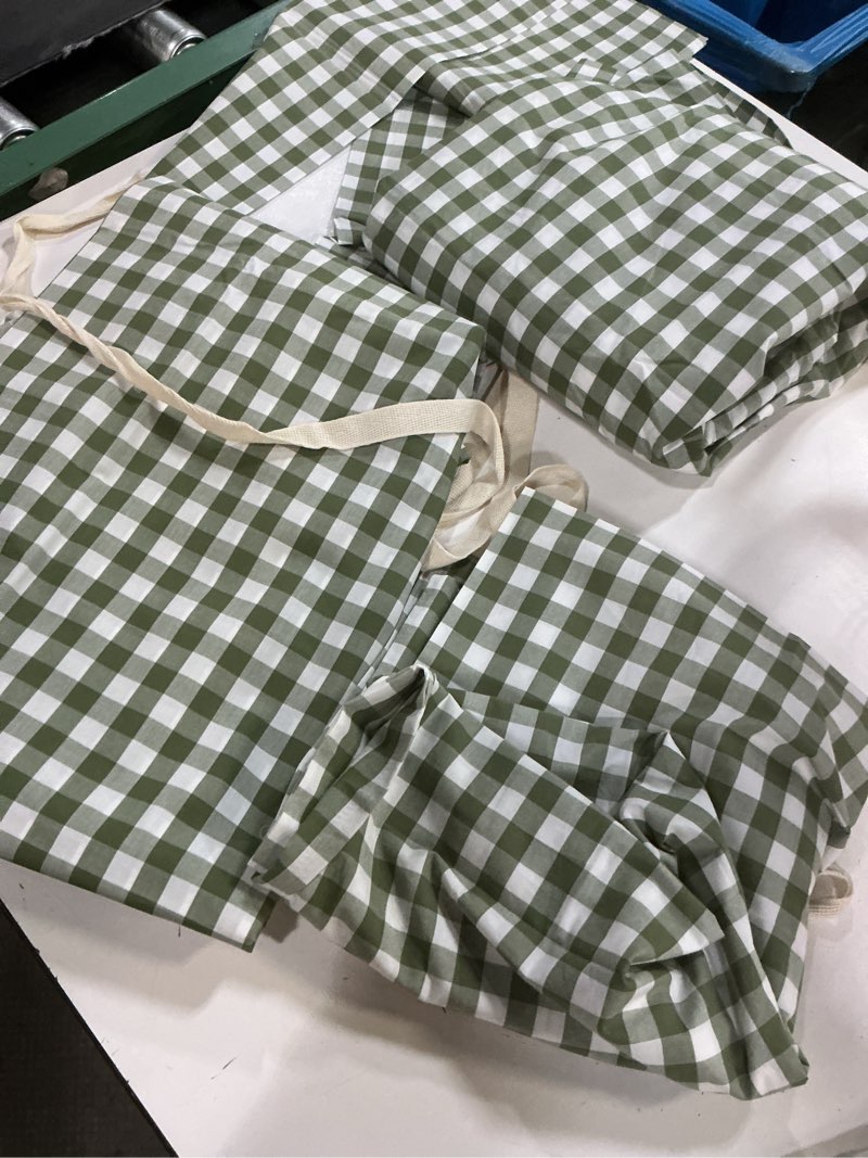 Condition photo showing As Is for (incomplete, missing one pillowcase)quince, european crisp percale sheet ,set of 4 pcs/full/olive gingham