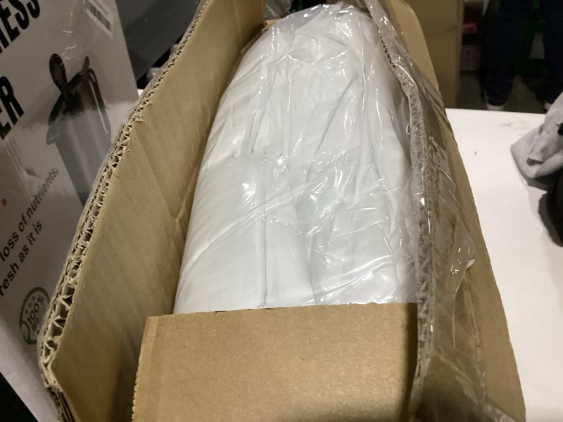 Condition photo showing New/Like New for EASELAND Queen Size Mattress Pad Pillow Top Mattress Cover Quilted Fitted Mattress Protector Cotton Top Stretches up 8-21" Deep Pocket Cooling Mattress Topper (60x80 inch, White) White Queen