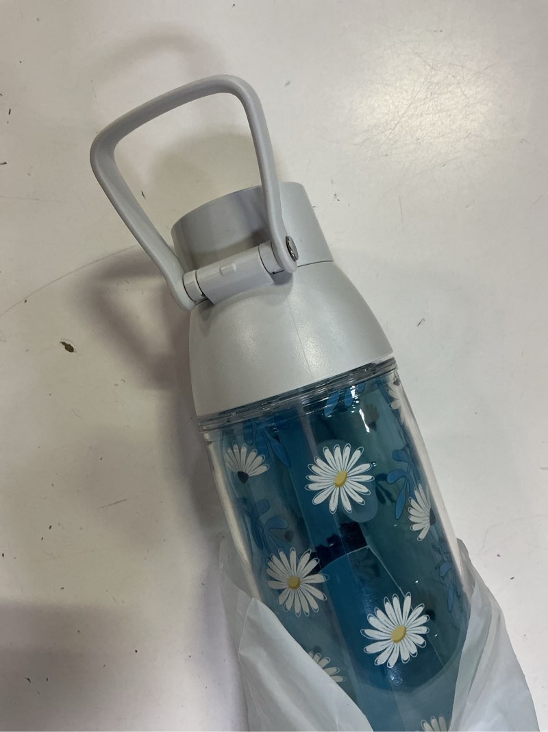 Condition photo showing Good Condition for tervis venture lite skyfall daisies made in usa double walled insulated tumbler travel cup keeps drinks cold & hot, 24oz water bottle, classic