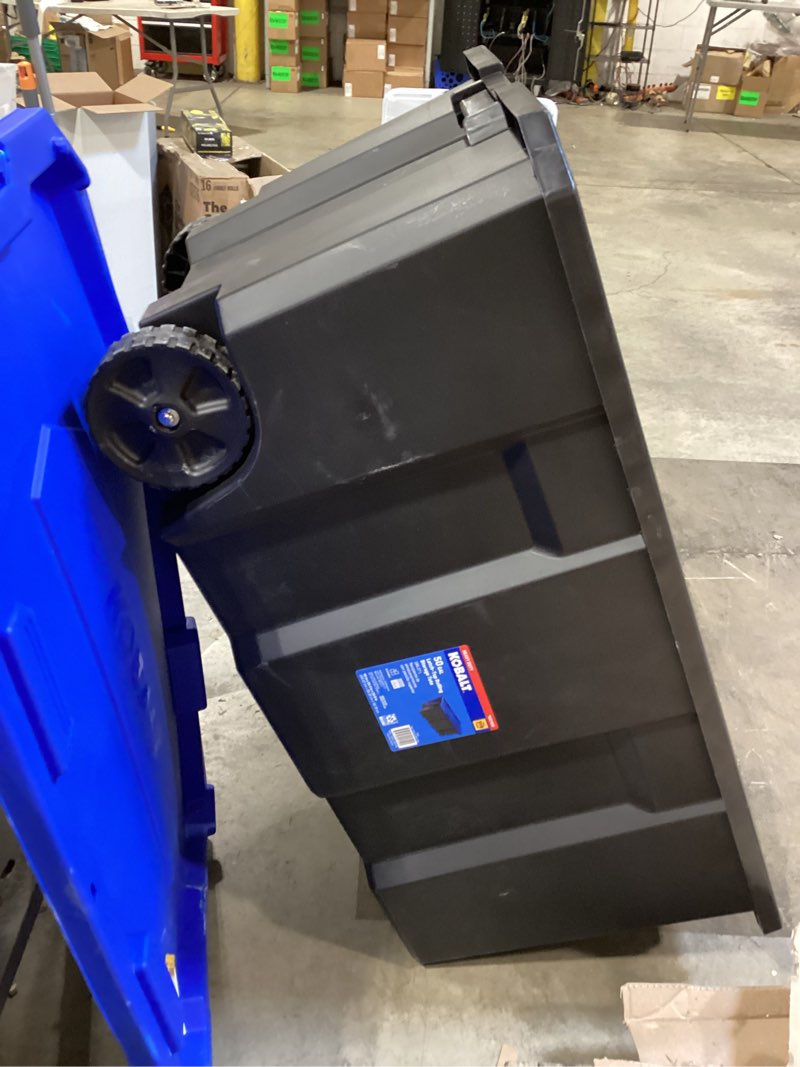 Condition photo showing Good Condition for kobalt x-large 50 -gallons ( 200 -quarts ) black heavy duty rolling stackable tote with latching lid
